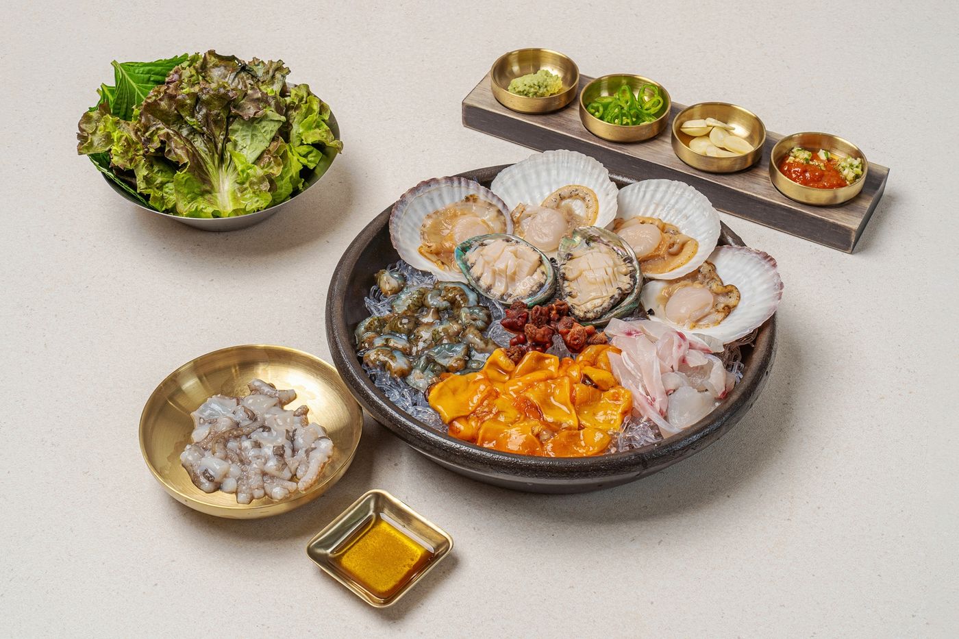 마포바다에서 촬영한 해산물 모둠 일부